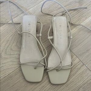 Sol Sana Women's Cream Strappy Sandals